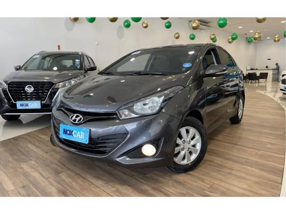 HYUNDAI HB20S 1.6 COMFORT PLUS 16V FLEX 4P MANUAL